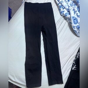 Arula Black Leggings